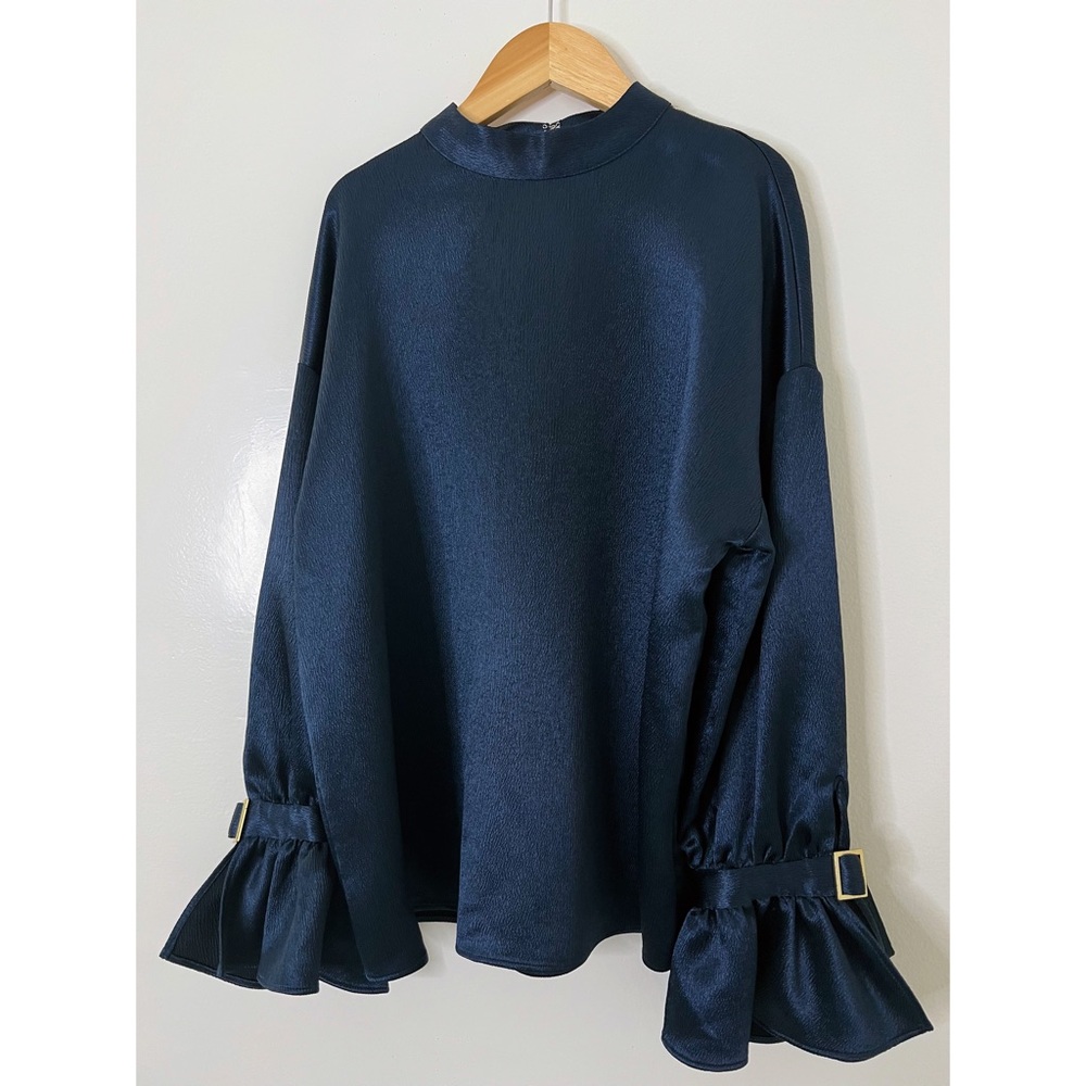 NWT Express Navy Long Sleeve Buckle Detail Long Sleeve Top Size Small